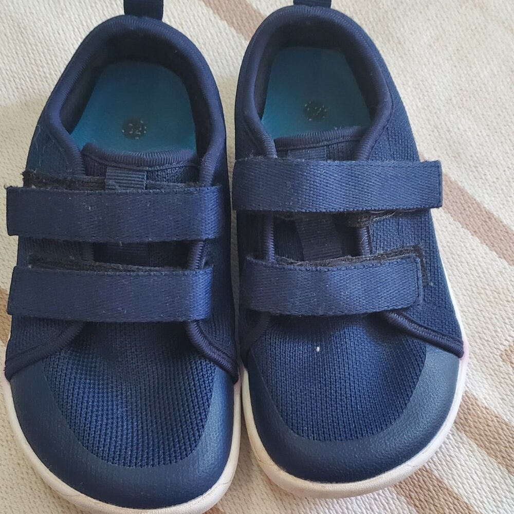 3 for $10: whitin barefoot shoes kids 13
